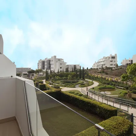 Happy Travel Higueron West