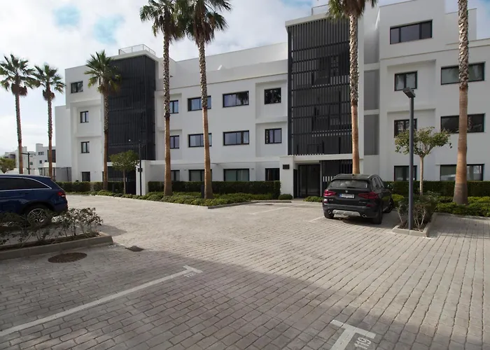 Happy Travel Higueron West